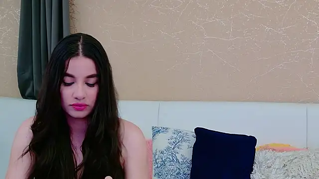 MiaDunoff online show from 4, 4, 2026