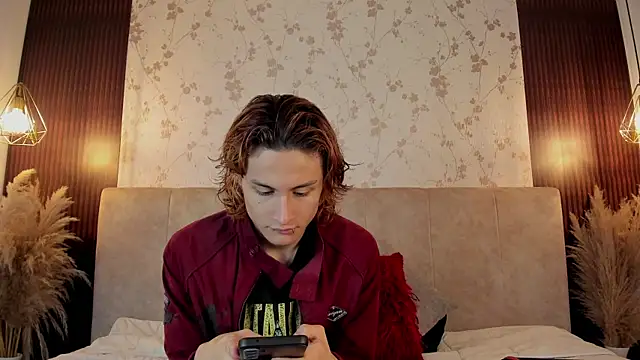 DarcyCullen online show from 19, 9, 2025