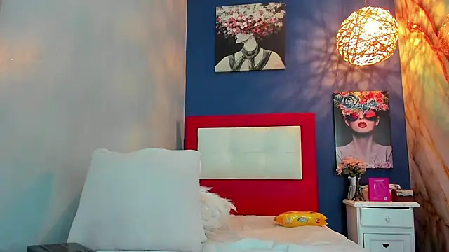 Skarlett hot  online show from 21, 11, 2025