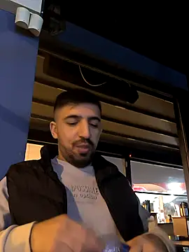 Snapshot of ahmet4090 chatting on 6, 11, 2025 ahmet4090 online show from 6, 11, 2025