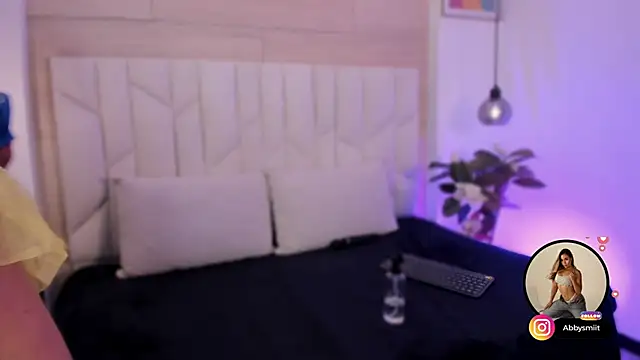 Snapshot of aby_smiith_ chatting on 14, 10, 2025 aby smiith online show from 14, 10, 2025