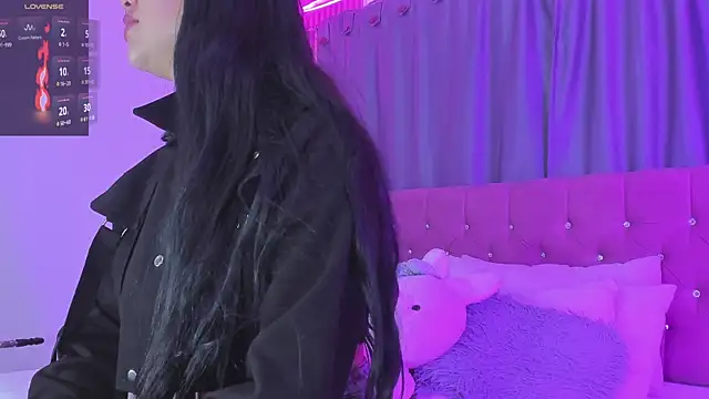 Nayla-Mouna online show from 13, 4, 2026