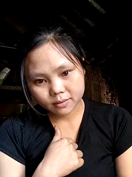 Snapshot of omiu-baby chatting on 8, 4, 2026 omiu-baby online show from 8, 4, 2026