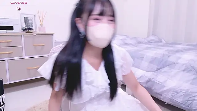 Snapshot of YURi_luv chatting on 19, 9, 2025 YURi luv online show from 19, 9, 2025