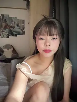 Snapshot of SarahBeii chatting on 14, 9, 2025 SarahBeii online show from 14, 9, 2025