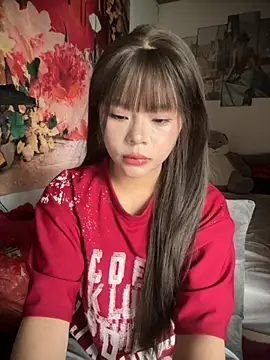 Snapshot of SarahBeii chatting on 27, 9, 2025 SarahBeii online show from 27, 9, 2025