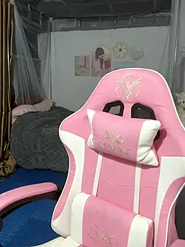 Snapshot of SarahBeii chatting on 10, 10, 2025 SarahBeii online show from 10, 10, 2025
