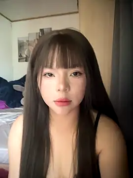 Snapshot of SarahBeii chatting on 12, 10, 2025 SarahBeii online show from 12, 10, 2025