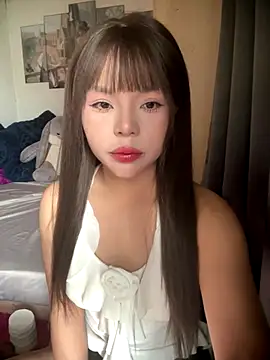 Snapshot of SarahBeii chatting on 15, 10, 2025 SarahBeii online show from 15, 10, 2025