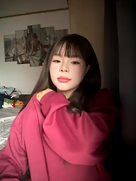 Snapshot of SarahBeii chatting on 1, 11, 2025 SarahBeii online show from 1, 11, 2025