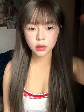 Snapshot of SarahBeii chatting on 13, 11, 2025 SarahBeii online show from 13, 11, 2025