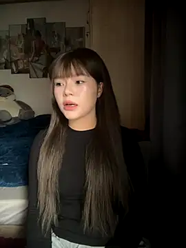 Snapshot of SarahBeii chatting on 16, 11, 2025 SarahBeii online show from 16, 11, 2025