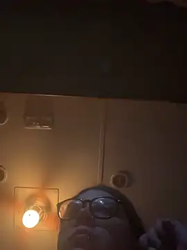 Snapshot of adventuresinsky chatting on 9, 10, 2025 adventuresinsky online show from 9, 10, 2025