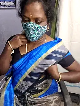 Snapshot of umashreetamil chatting on 23, 10, 2025 umashreetamil online show from 23, 10, 2025