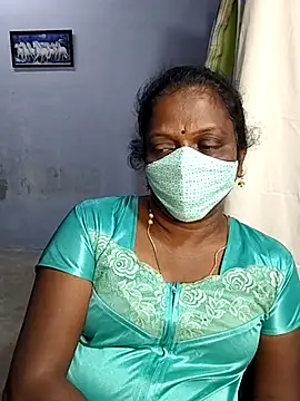 Snapshot of umashreetamil chatting on 25, 10, 2025 umashreetamil online show from 25, 10, 2025