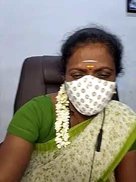 Snapshot of umashreetamil chatting on 28, 10, 2025 umashreetamil online show from 28, 10, 2025