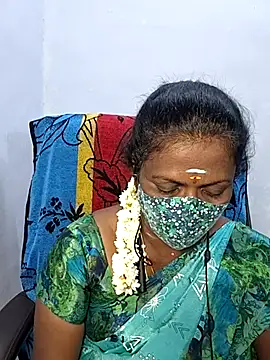 Snapshot of umashreetamil chatting on 11, 11, 2025 umashreetamil online show from 11, 11, 2025