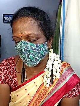 Snapshot of umashreetamil chatting on 17, 11, 2025 umashreetamil online show from 17, 11, 2025