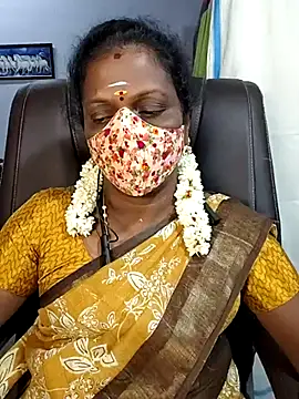 Snapshot of umashreetamil chatting on 20, 11, 2025 umashreetamil online show from 20, 11, 2025