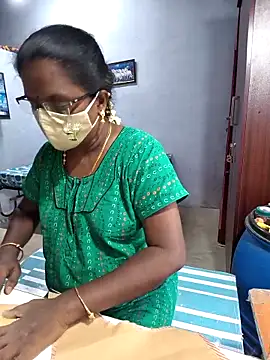 umashreetamil online show from 8, 4, 2026