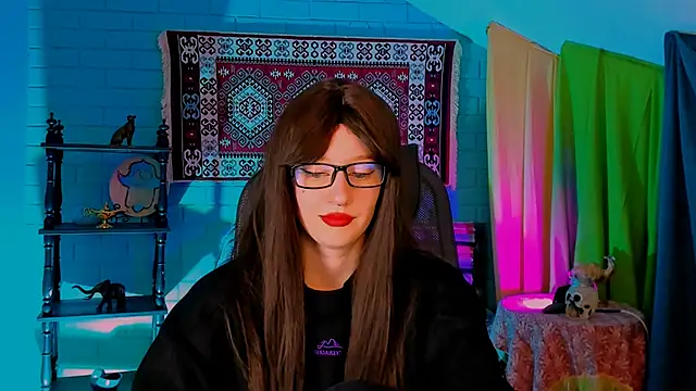Snapshot of AliceWelch_ chatting on 17, 10, 2025 AliceWelch online show from 17, 10, 2025