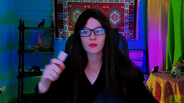 Snapshot of AliceWelch_ chatting on 19, 10, 2025 AliceWelch online show from 19, 10, 2025