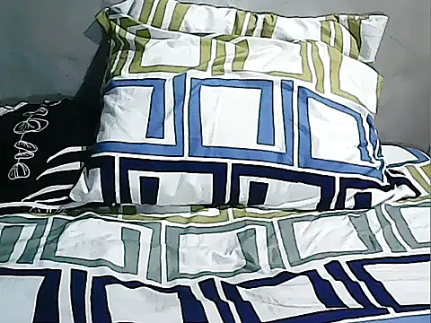 Snapshot of xxkitty27xx chatting on 26, 9, 2025 xxkitty27xx online show from 26, 9, 2025