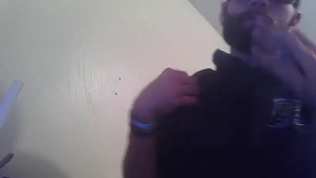 Snapshot of hungspundick1 chatting on 23, 10, 2025 hungspundick1 online show from 23, 10, 2025