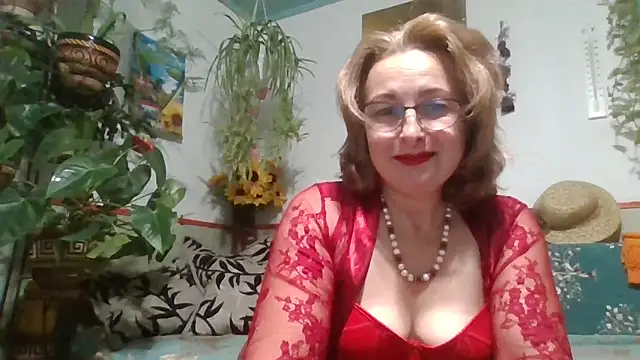 Snapshot of ZhannaLove480 chatting on 18, 11, 2025 ZhannaLove480 online show from 18, 11, 2025