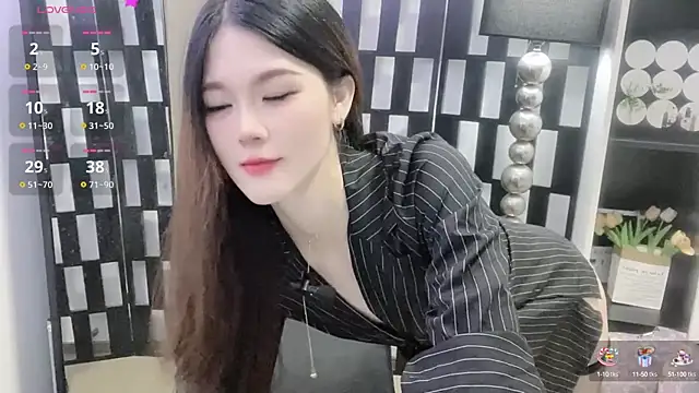 Snapshot of Yueyue-MM chatting on 7, 10, 2025 Yueyue-MM online show from 7, 10, 2025