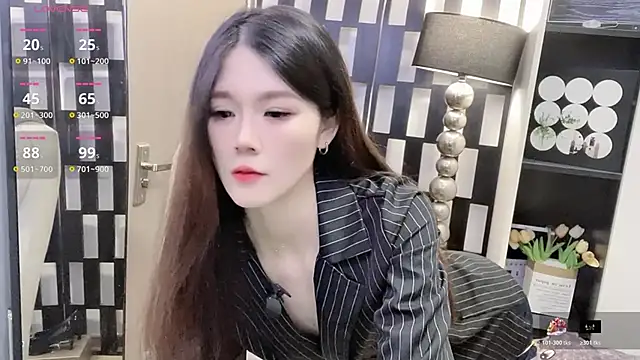 Snapshot of Yueyue-MM chatting on 28, 11, 2025 Yueyue-MM online show from 28, 11, 2025