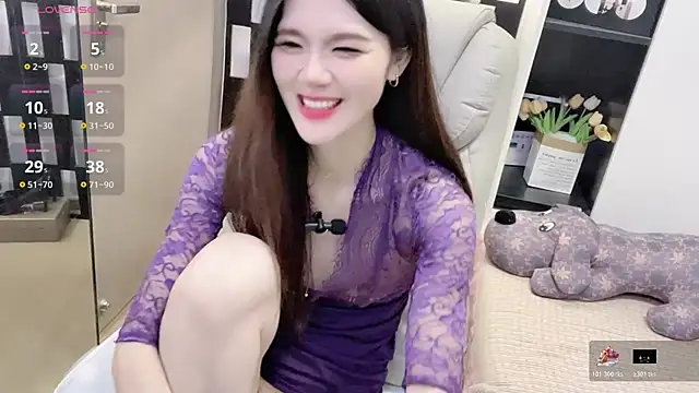 Snapshot of Yueyue-MM chatting on 1, 12, 2025 Yueyue-MM online show from 1, 12, 2025