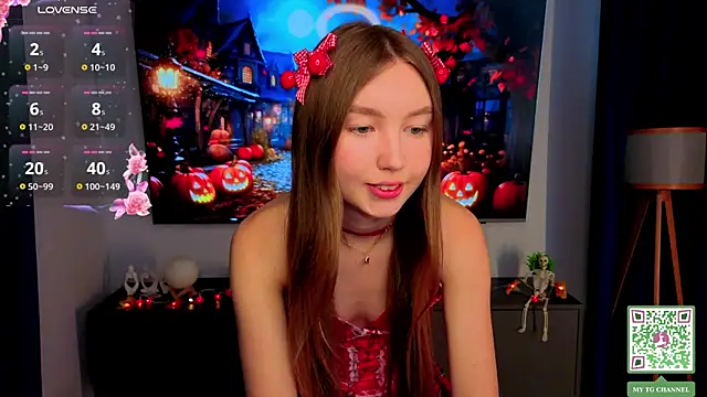 ElfredaTupy online show from 28, 10, 2025