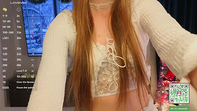 ElfredaTupy online show from 2, 12, 2025