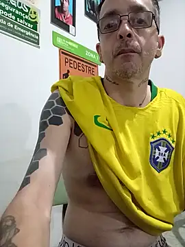 Snapshot of dinho_carioca chatting on 3, 10, 2025 dinho carioca online show from 3, 10, 2025