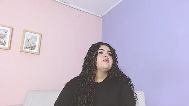 lourdes moon22 online show from 10, 9, 2025