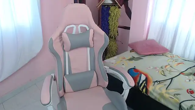 Snapshot of Zulema_R1 chatting on 1, 2, 2026 Zulema R1 online show from 1, 2, 2026