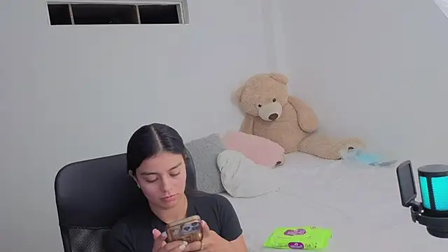 valerihouse online show from 17, 3, 2026