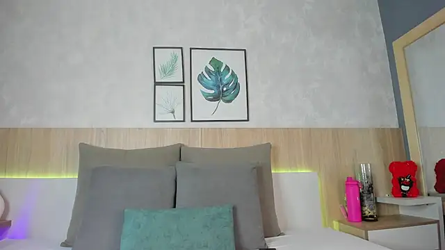 mia gate online show from 3, 12, 2025