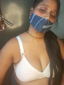 Snapshot of Minu_love chatting on 23, 5, 2026 Minu love online show from 23, 5, 2026