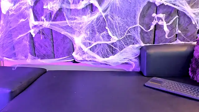 Snapshot of Rowan_Mills chatting on 8, 10, 2025 Rowan Mills online show from 8, 10, 2025