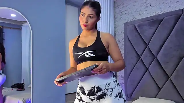 Snapshot of AyshelCooper_ chatting on 28, 9, 2025 AyshelCooper online show from 28, 9, 2025