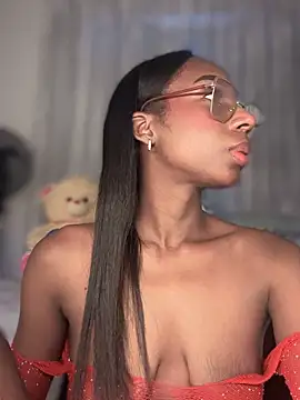 Snapshot of AmyRoss_1 chatting on 20, 10, 2025 AmyRoss 1 online show from 20, 10, 2025