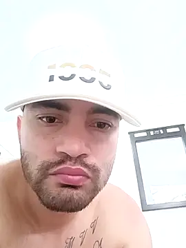 Snapshot of este_juan chatting on 26, 10, 2025 este juan online show from 26, 10, 2025