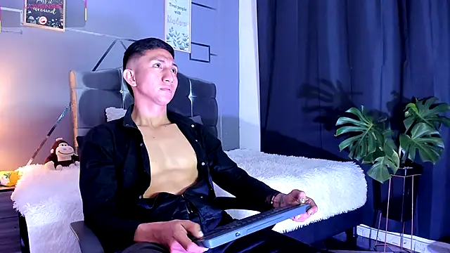 oliver mr  online show from 3, 10, 2025