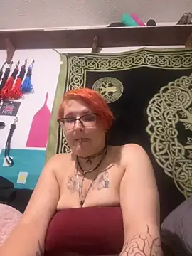 Snapshot of Harleesinn chatting on 17, 9, 2025 Harleesinn online show from 17, 9, 2025