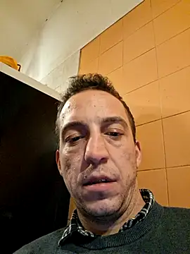 Snapshot of strangerwild chatting on 20, 11, 2025 strangerwild online show from 20, 11, 2025