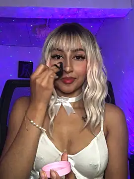 Snapshot of Samara_SaenzV chatting on 9, 10, 2025 Samara SaenzV online show from 9, 10, 2025