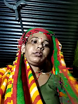 Snapshot of Pooja750 chatting on 18, 9, 2025 Pooja750 online show from 18, 9, 2025