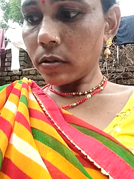 Snapshot of Pooja750 chatting on 22, 9, 2025 Pooja750 online show from 22, 9, 2025